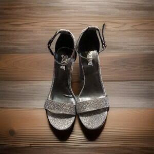Brash Women's Houston Glitter Metallic Silver Grey Ankle Strap Sandal Shoes Sz 7